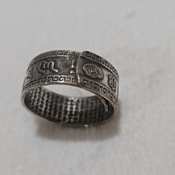 990 Sterling Silver Feng Shui Ring - Picture 6 of 7